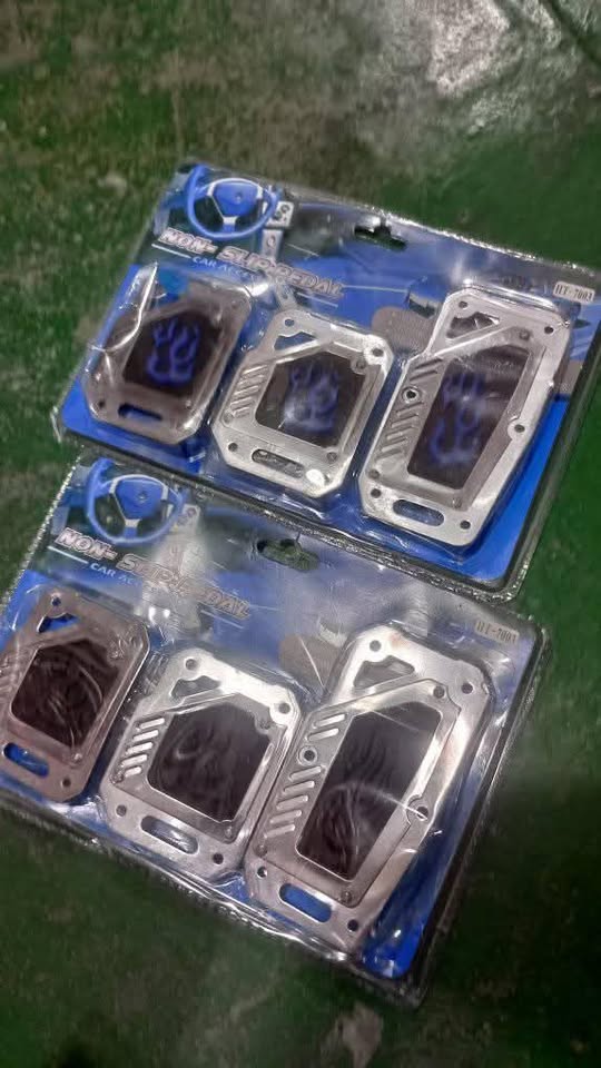 🚗⚙️ ¡Dale estilo y seguridad a tu carro mecánico con nuestros pedales antideslizantes! 🔥