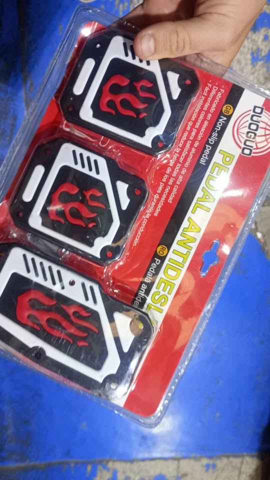 🚗 Pedales Antideslizantes para Carro 🚗