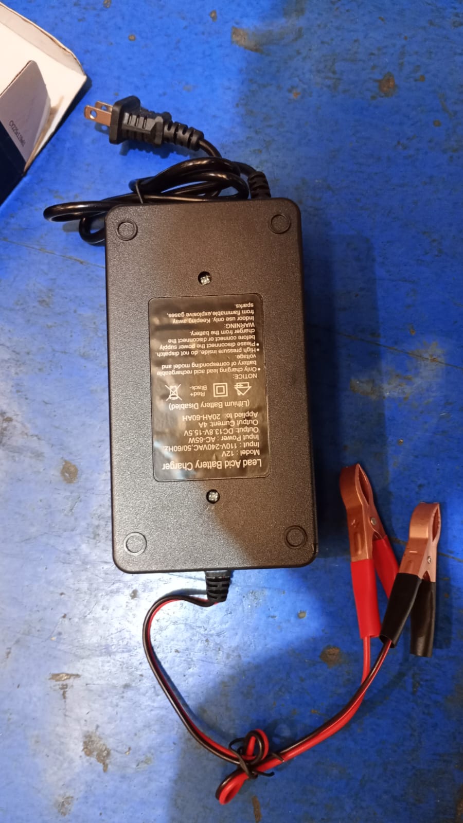 🔋⚡ Cargador Inteligente de Baterías Universal – Carro y Moto ⚡🔋