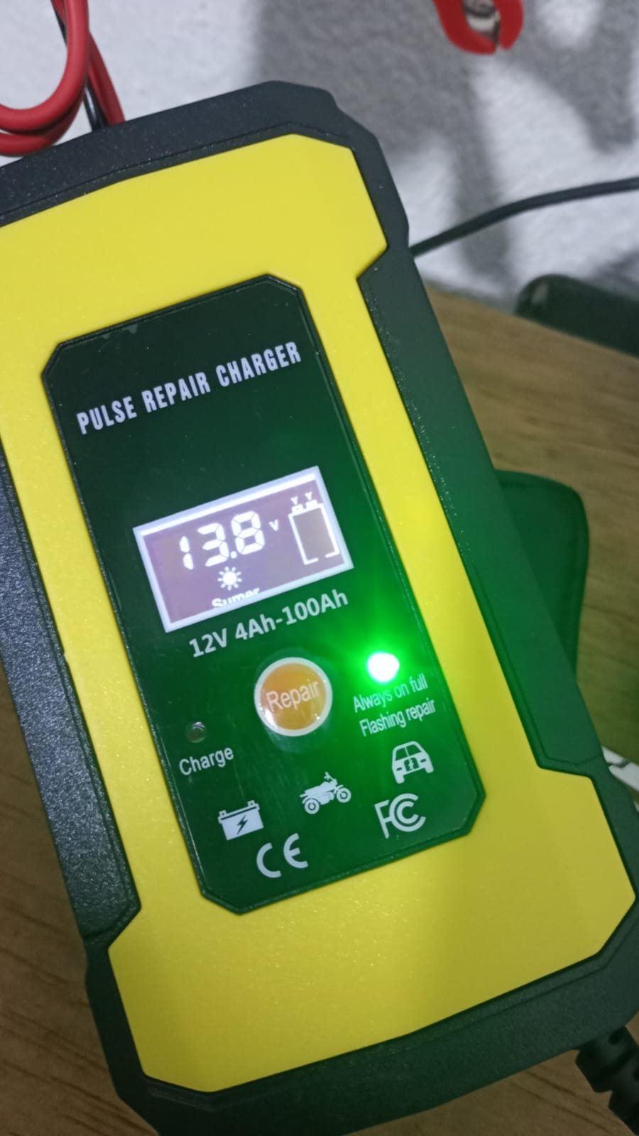 🔋⚡ Cargador Inteligente Universal – Carro, Moto y Barcos ⚡🔋