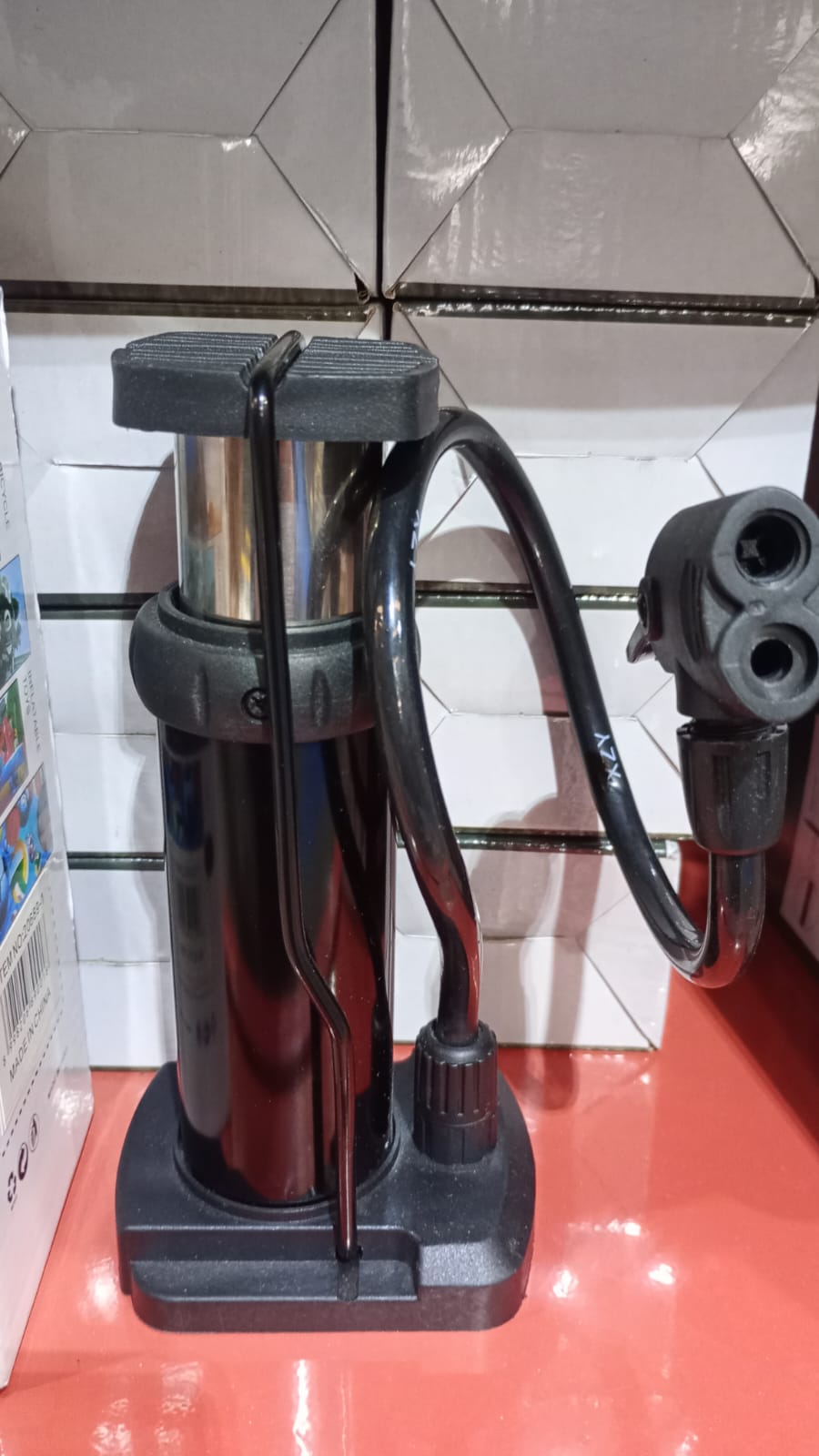 🛠️🚗 Inflador de Llantas de Pie – Carro, Moto y Más 🏍️🛠️