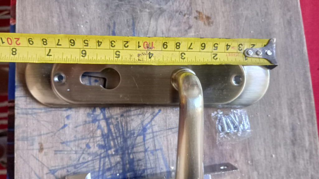 🚪🔒 Chapas metálicas reforzadas para puertas – Seguridad y estilo 🔒🚪