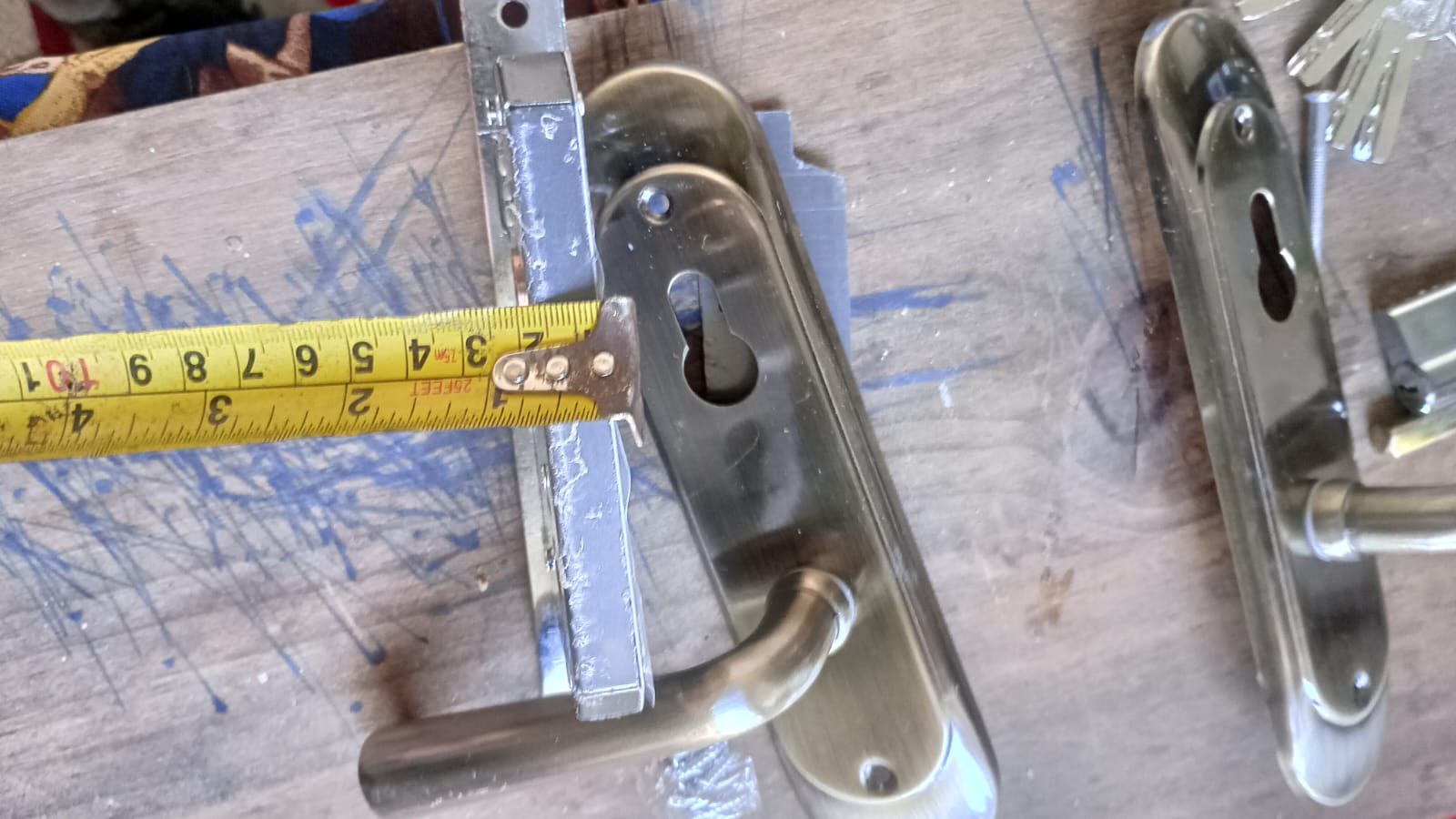 🚪🔒 Chapas metálicas reforzadas para puertas – Seguridad y estilo 🔒🚪